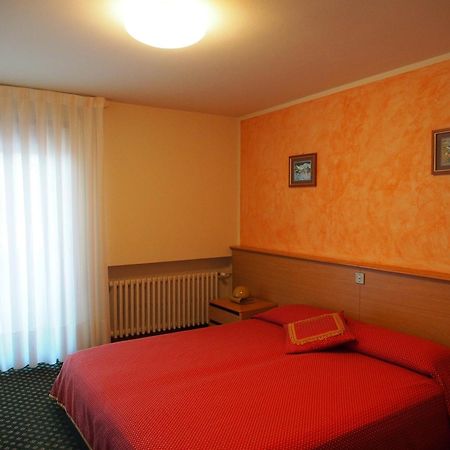 Hotel Belvedere Roana Pokoj fotografie