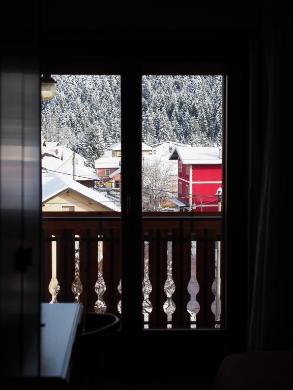 Hotel Belvedere Roana Pokoj fotografie